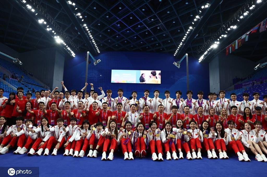 两支球队当前的境况都不好，都面临着非常严重的伤病情况，从近期的状态对比来看，热刺目前连续五轮不胜，纽卡也刚0-3完败给了埃弗顿。